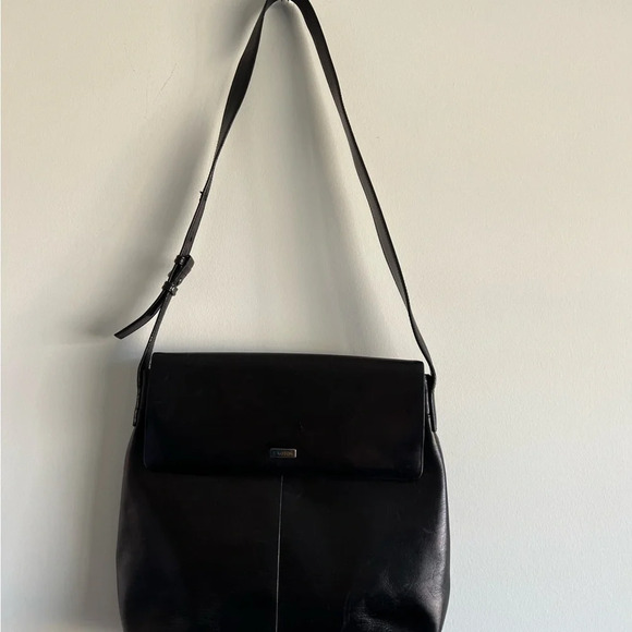 Vintage Oroton black leather crossbody bag - Picture 4 of 16